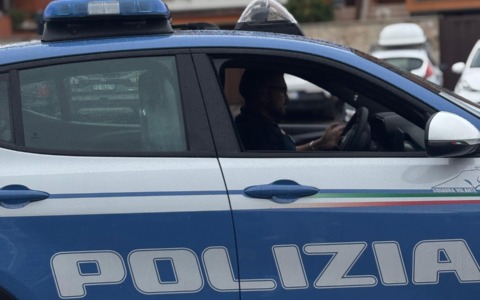 Donna ferita dopo una lite in strada ad Ancona