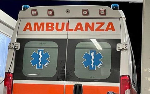Puntura e reazione allergica, turista soccorsa ad Ancona
