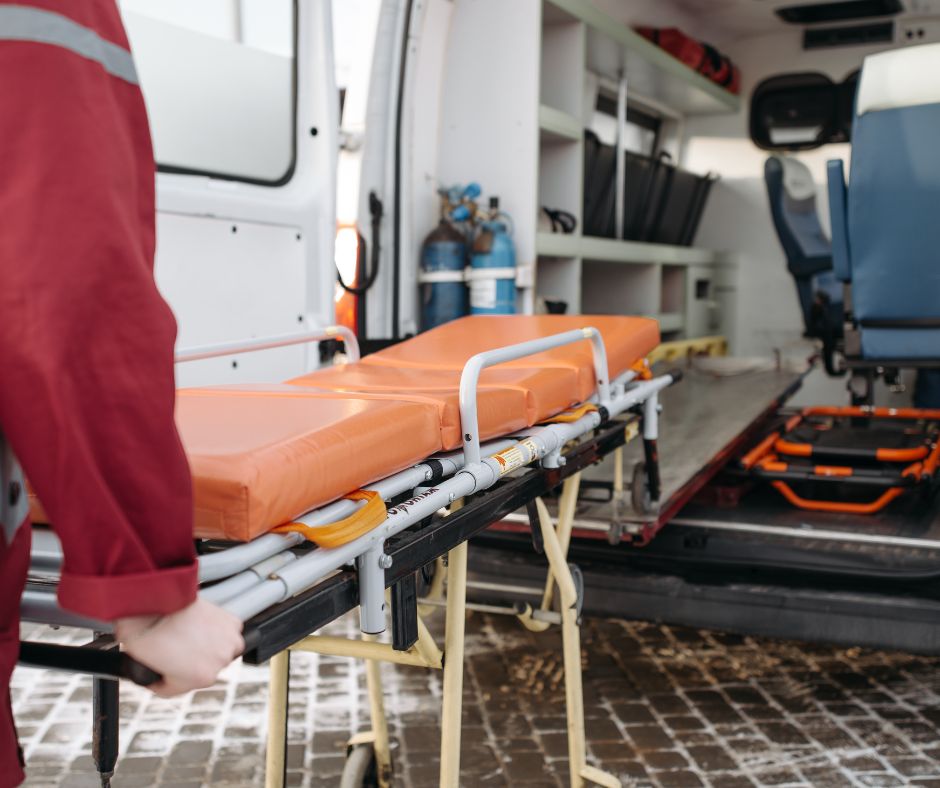 Ubriaco lungo la Cameranense, 30enne soccorso ad Ancona